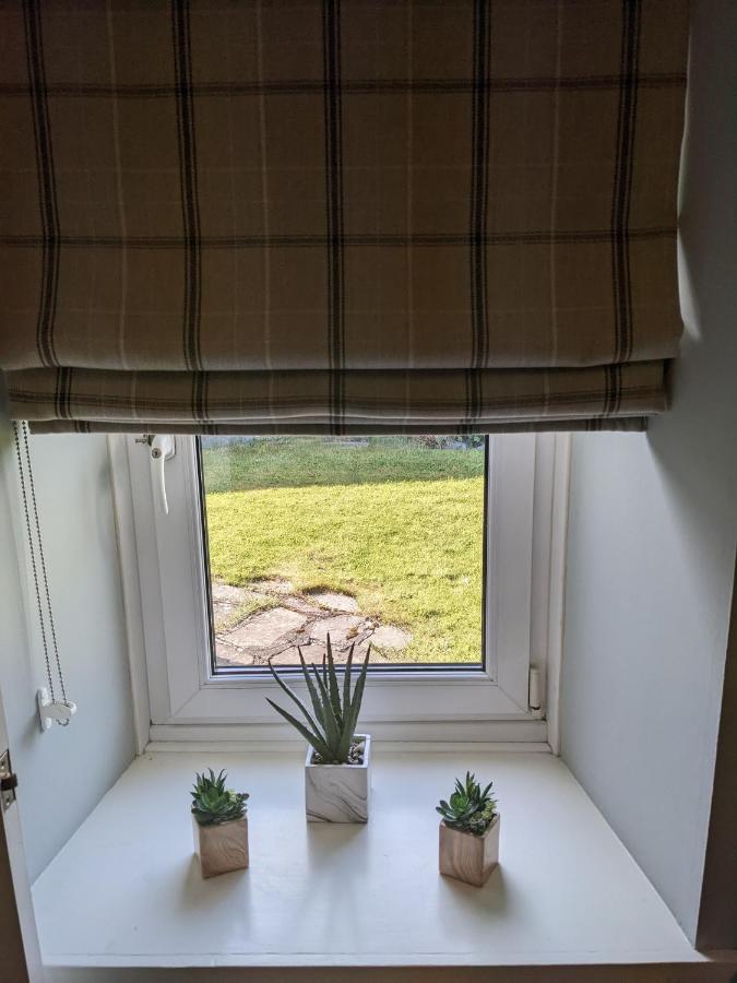 Ailnack Cottage -Cheerful Cottage With Secure Garden And Off Street Parking Sleeps 4 Tomintoul Exterior foto
