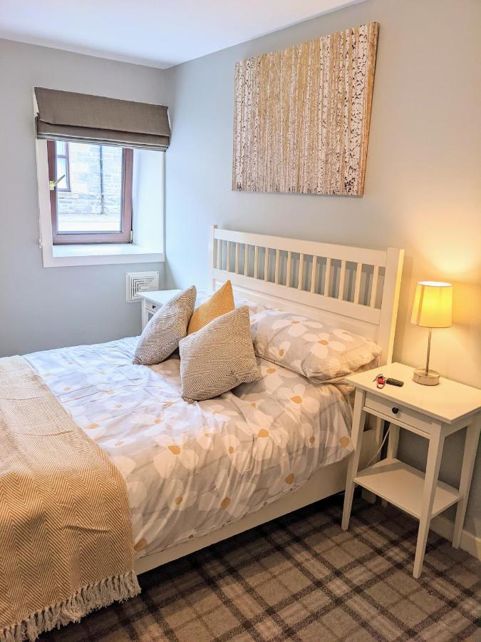 Ailnack Cottage -Cheerful Cottage With Secure Garden And Off Street Parking Sleeps 4 Tomintoul Exterior foto